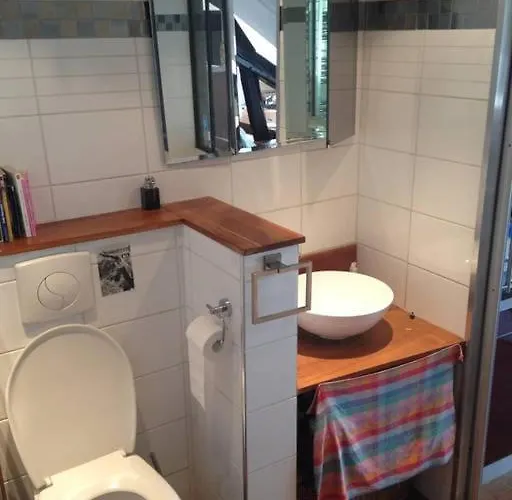 Διαμέρισμα Parisian Flat Under The Roofs *